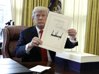 Trump signs tax cut